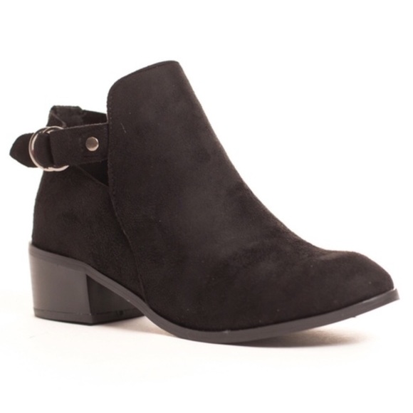 BLACK VEGAN SUEDE MOTO ALMOND TOE BOOTIE BOOTS - Picture 3 of 8
